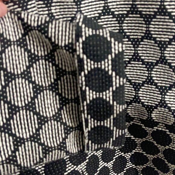 CHICO'S Black &White Circle Polka Dot Print Jacket Snap-Front Closure Size 1 - Picture 8 of 8